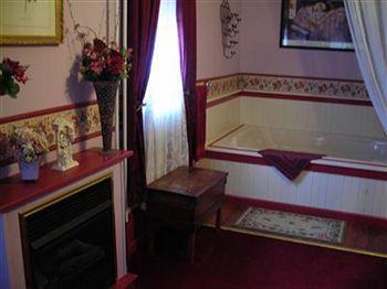 Keller House (Adults Only) Otel Centre Hall Dış mekan fotoğraf