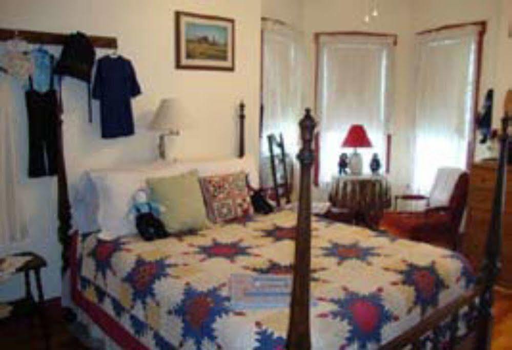 Keller House (Adults Only) Otel Centre Hall Dış mekan fotoğraf